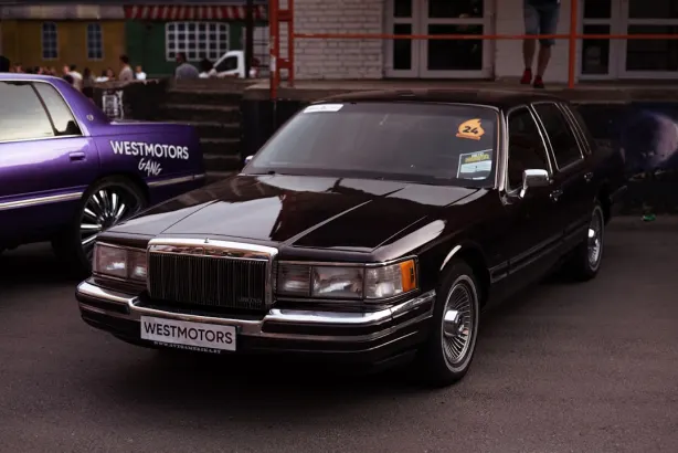 Nomini Casino Android/iOS App